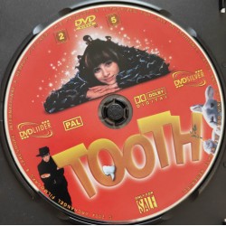 DVD: Hambahaldjas / Tooth (perefilm, komöödia)