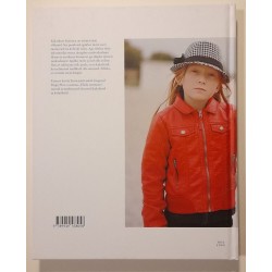 Elada mitmuses - Birgit Püve